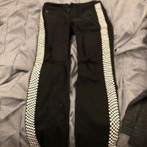 Skinny jeans with checker stripe